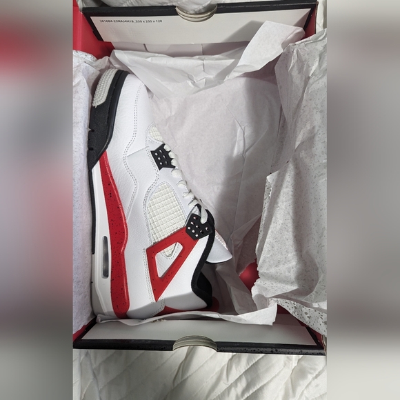 Air Jordan 4 Retro - Picture 12 of 15